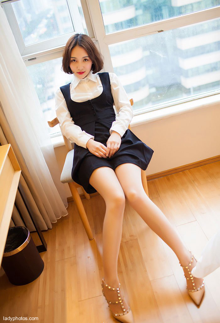 Pure temperament mm aishiccey bold strip attractive stockings legs no one can stop - 2