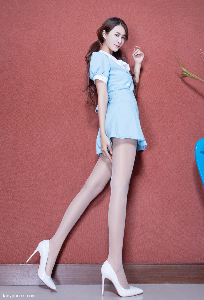 Lovely maid vs sexy lady beautiful leg photo no.2054 miso - 2