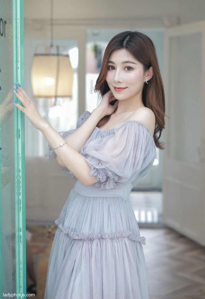 High beauty star face little sister, lace skirt deduces sexy style - 5