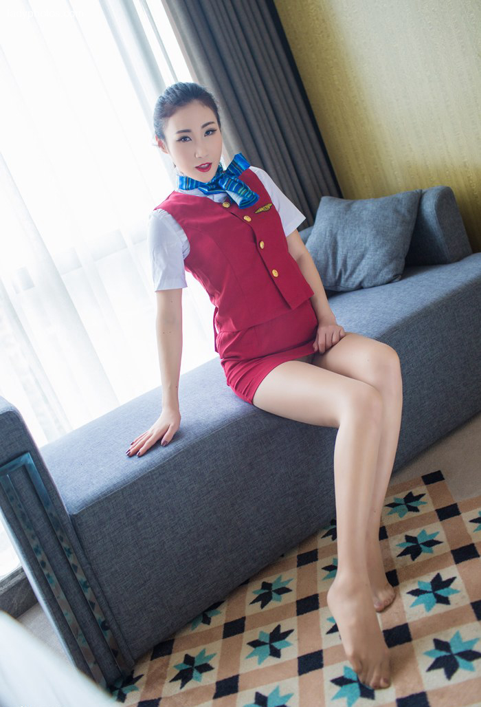 Seduction of silk stockings, beautiful scene, lonely, beautiful stewardess Wendy Zhixiu Hotel, large scale strip and take private photos - 4