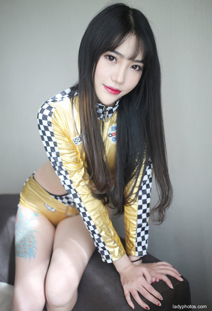 Meet racing girl Yang Jie - 4