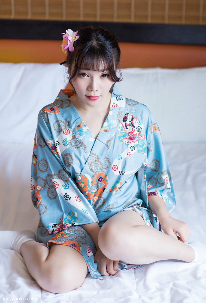 Wear kimono and feel the sexy charm of Japan - 1